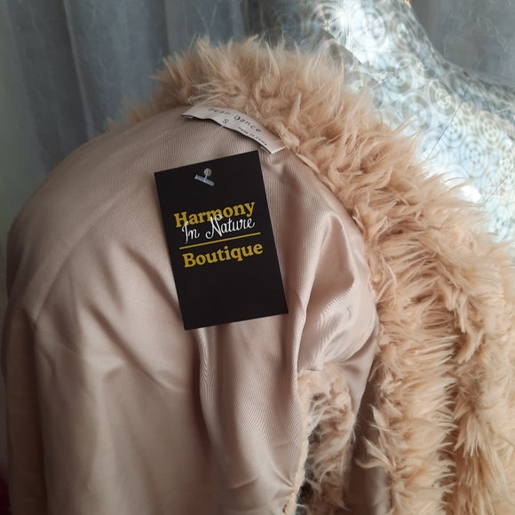 Vegan Fur Teddy Vest Camel Colored NWT Various Sz - Picture 11 of 12
